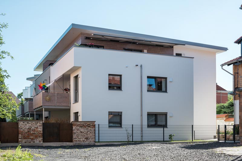 Mehrfamilienhaus mit acht Wohneinheiten als Holzbau